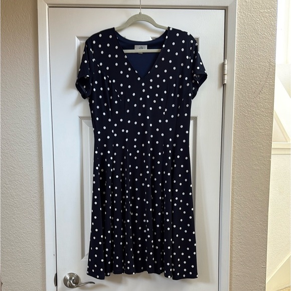 croft & barrow Dresses & Skirts - Croft & Barrow Navy Jersey Polka Dot Dress